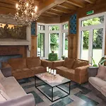 Luxury Estate With Pool & Feriehus