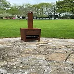 Luxury Estate With Pool & *