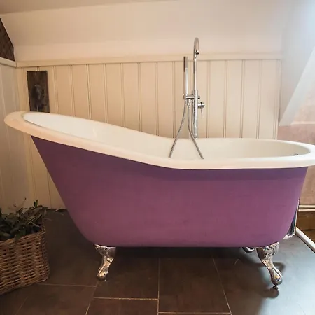 Luxurious Castle With Hot Tub In The Belgian