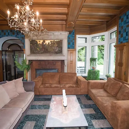 Luxurious Castle With Hot Tub In The Belgian Holiday home *