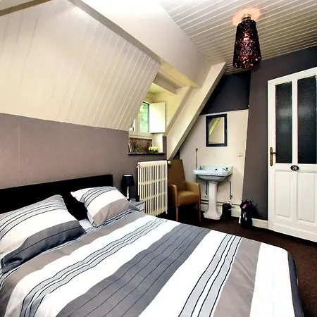 Holiday home Luxurious Castle With Hot Tub In The Belgian