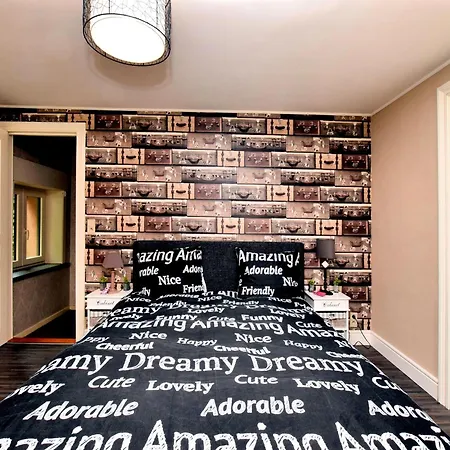 펜션 Luxury Estate With Pool & Jamoigne