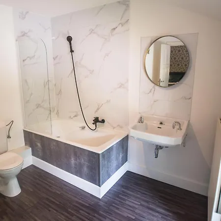 Luxury Estate With Pool & 펜션 Jamoigne