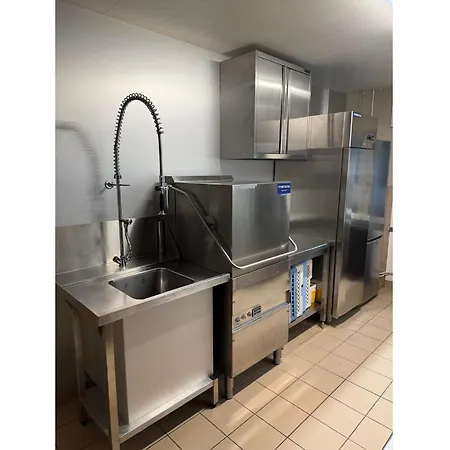 Дом отдыха Luxury Estate With Pool & *